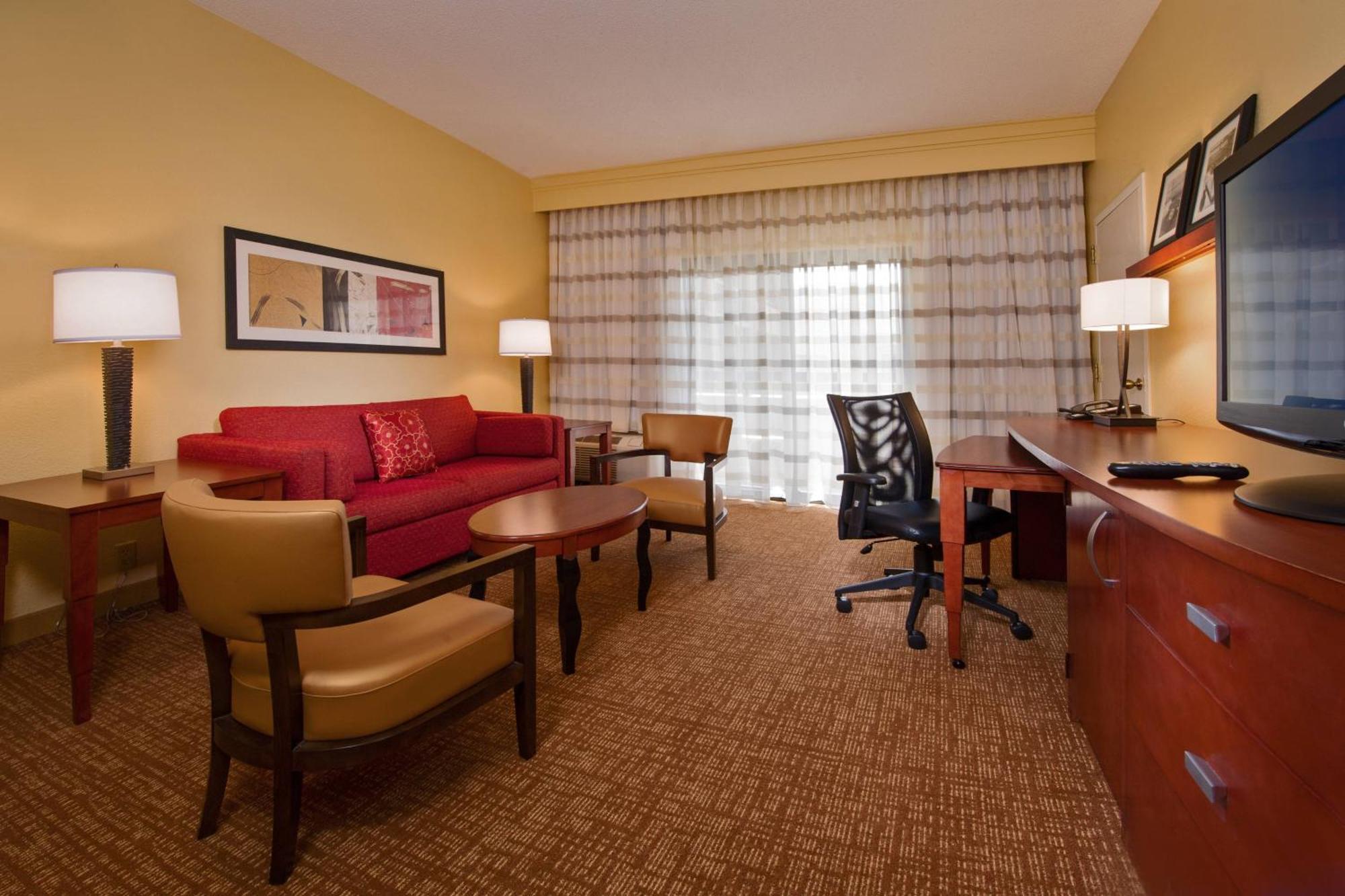 Courtyard By Marriott Richmond West Otel Dumbarton Dış mekan fotoğraf